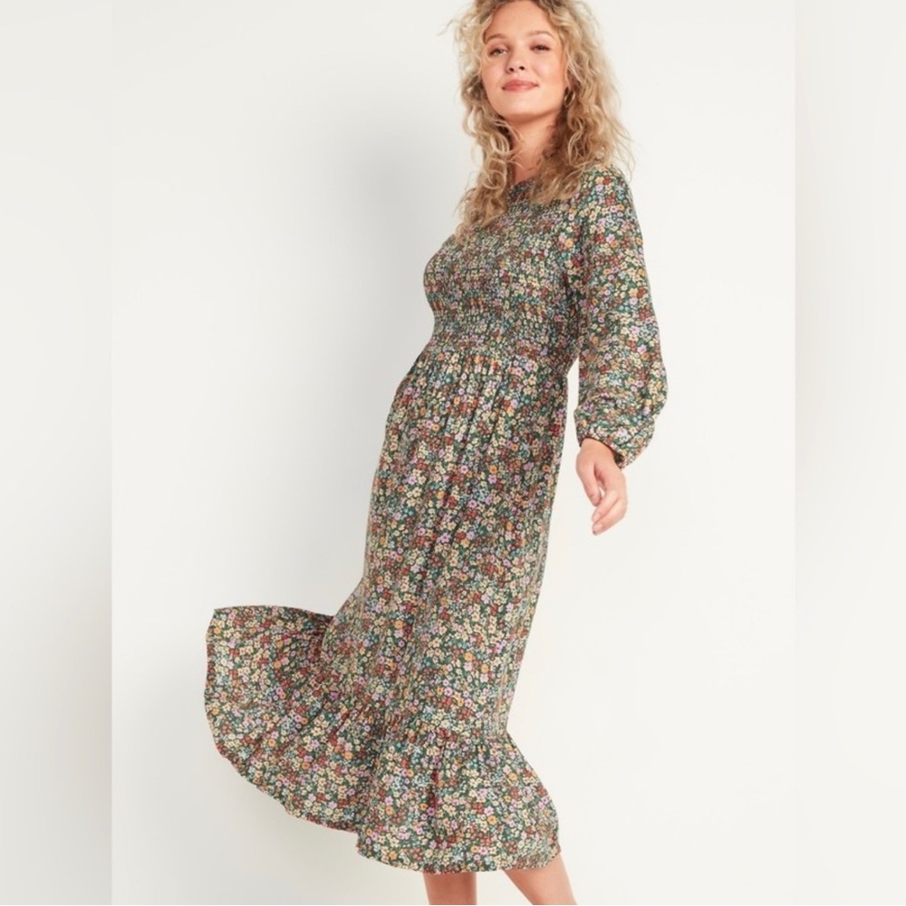 Old Navy Maxi Dress Smocked Fit and Flare in Green Multi Ditsy Floral Size XL